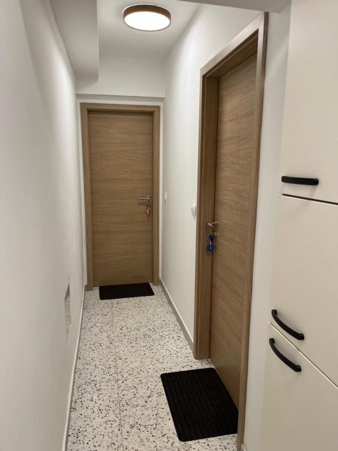 Angels - Anna Apartment พูลา ภายนอก รูปภาพ