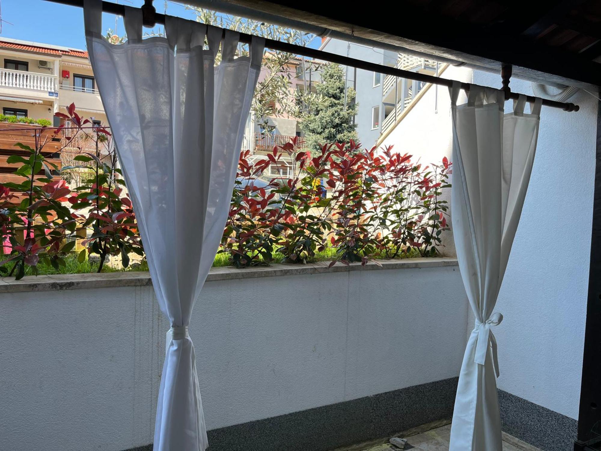 Angels - Anna Apartment พูลา ภายนอก รูปภาพ